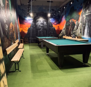 Billardtisch im Jungle Adventures Funcenter Peine